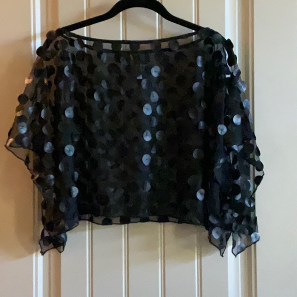 Shawl / Mesh layer with leather circle accents